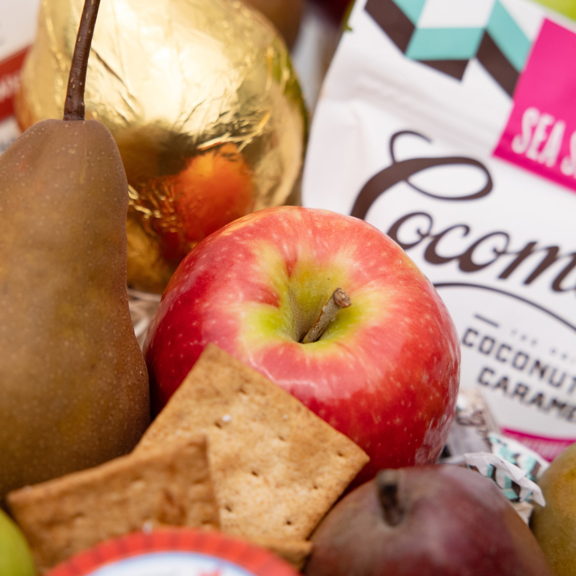 Organic Fruit Jubilee Basket