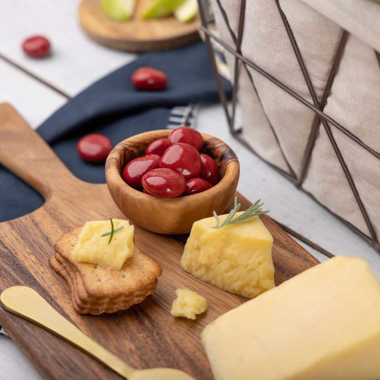 Legacy Cheese Basket